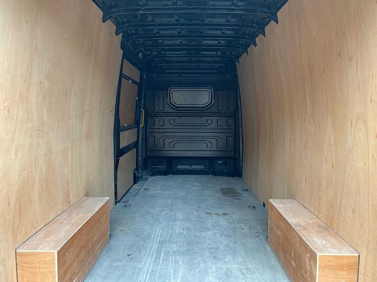 Volkswagen Crafter Cr35 Lwb Diesel Fwd 2.0 TDI 140Ps Trendline High Roof Van