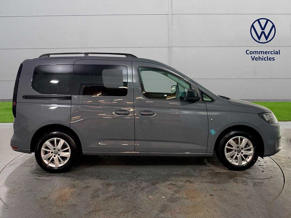 Volkswagen Caddy Estate 1.5 TSI Life 5Dr DSG