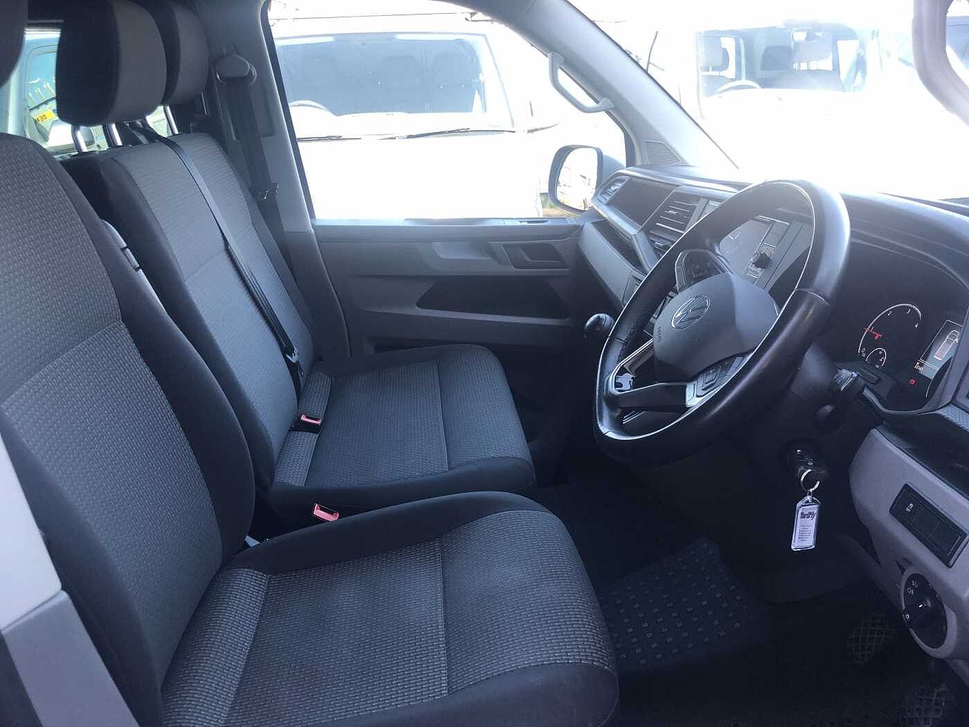 Volkswagen Transporter 2.0TDI 110ps Eu6dT-E T30 Highline SWB