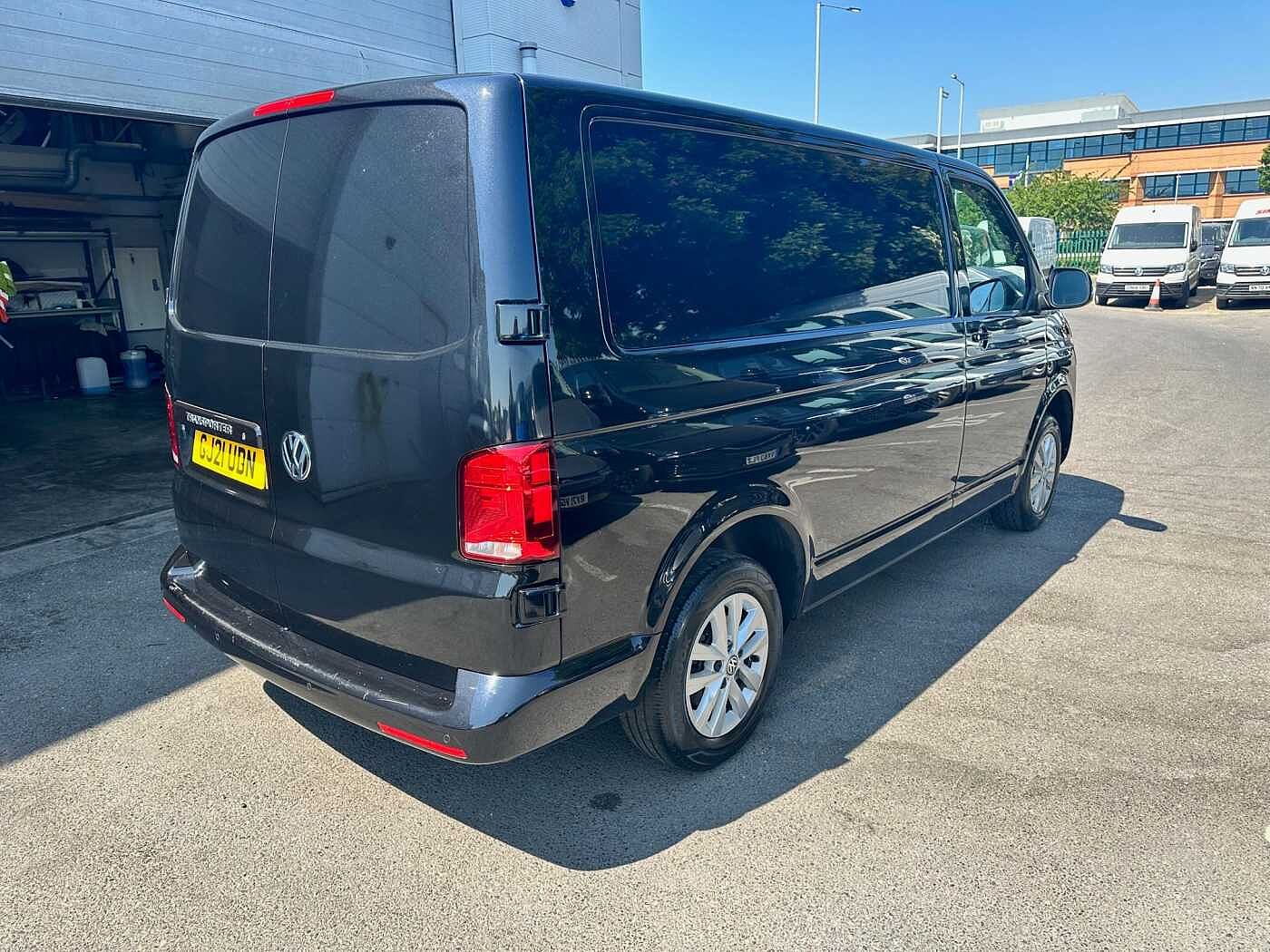 Volkswagen Transporter 2.0TDI 110ps T30 Highline BMT SWB PV