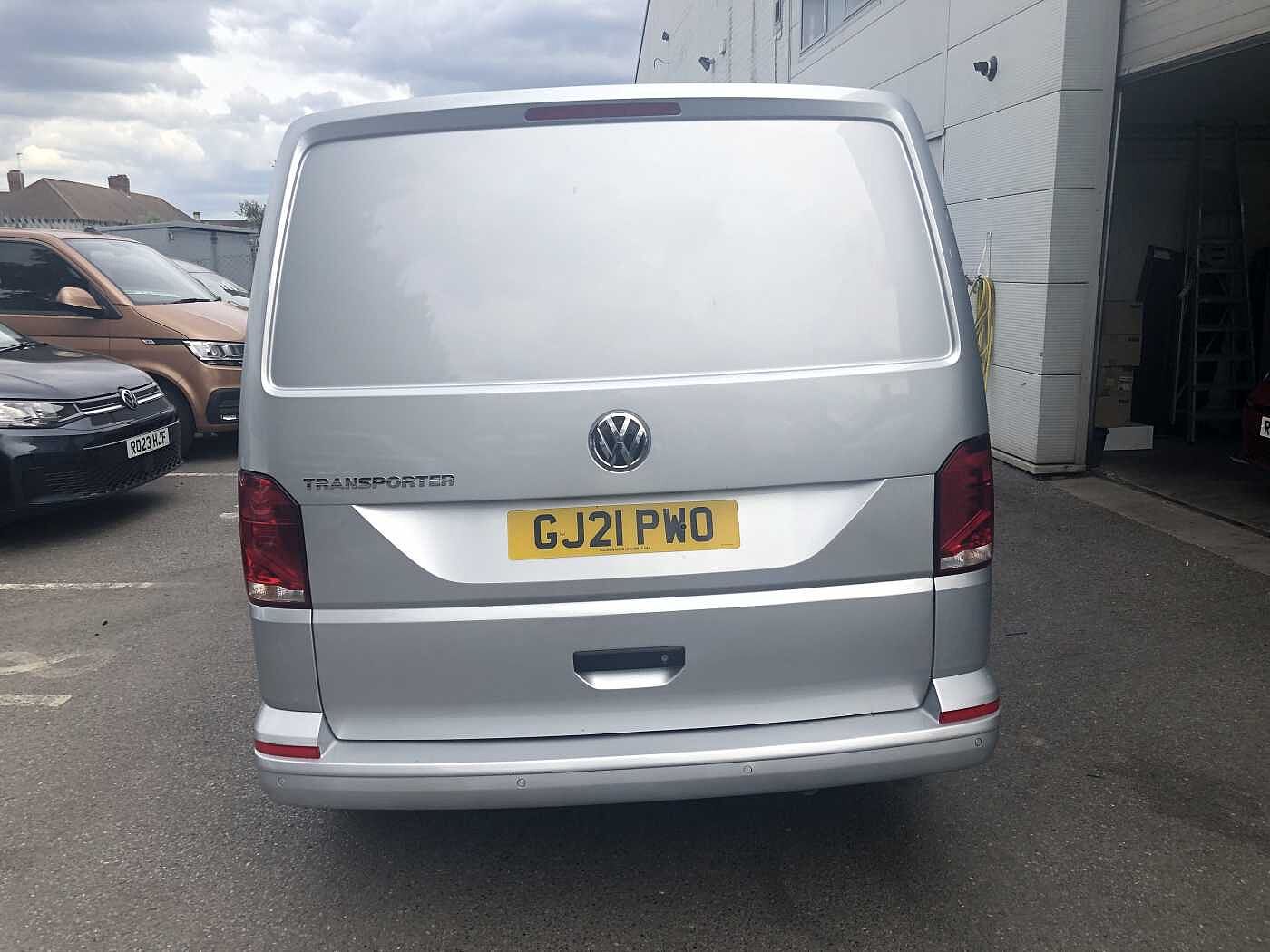 Volkswagen Transporter 2.0TDI 110ps T30 Highline BMT SWB PV