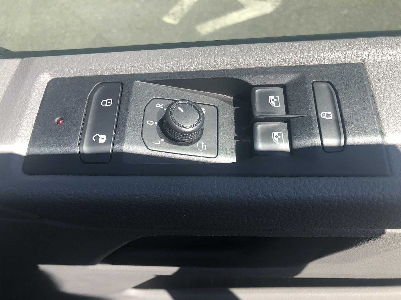 Volkswagen Transporter 2.0TDI 110ps Eu6dT-E T30 Highline SWB