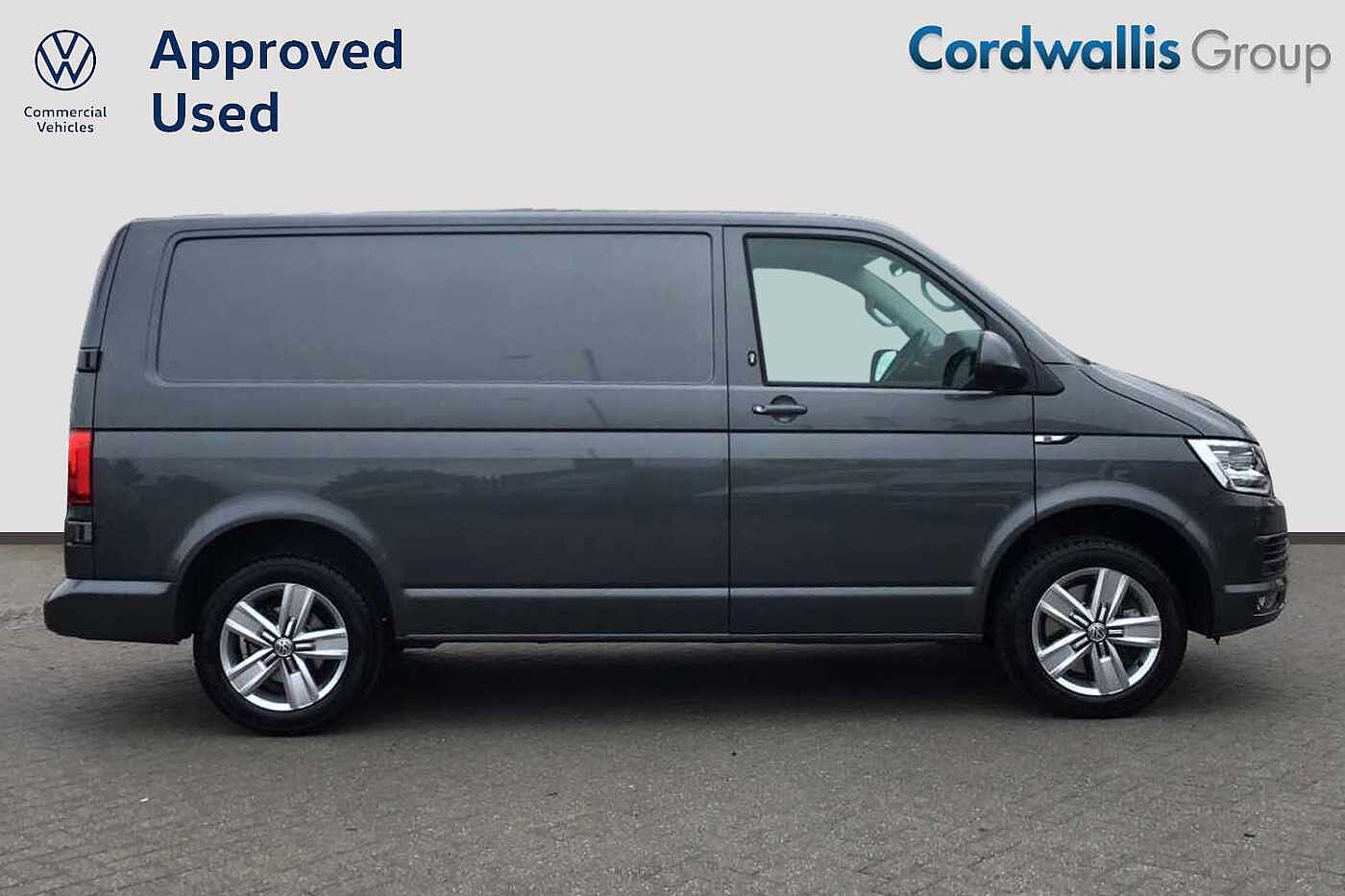 Volkswagen Transporter PV 2.0TDI (150PS)Eu6 T32 Highline SWB