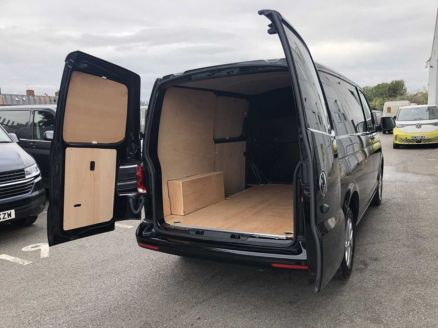 Volkswagen Transporter Panel Van
