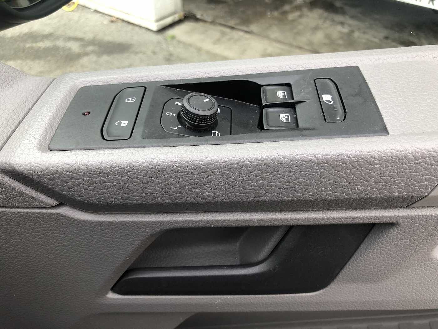 Volkswagen Transporter Panel Van