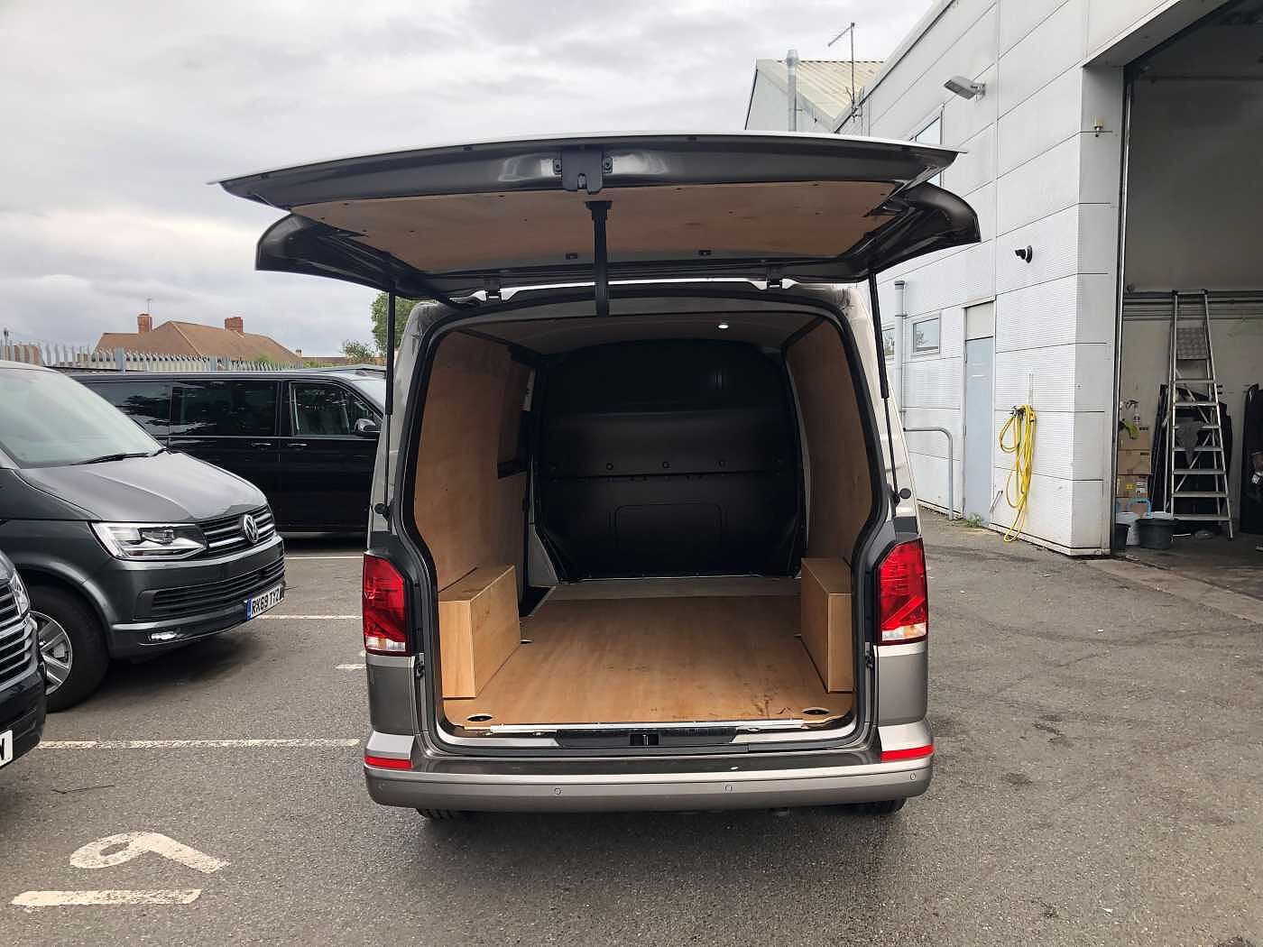 Volkswagen Transporter 2.0TDI (150PS)Eu6 T30 Highline LWB PV