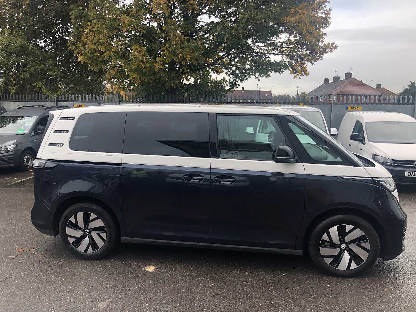 Volkswagen ID.Buzz ID. Buzz Life SWB 77kWh Pro 204PS Automatic