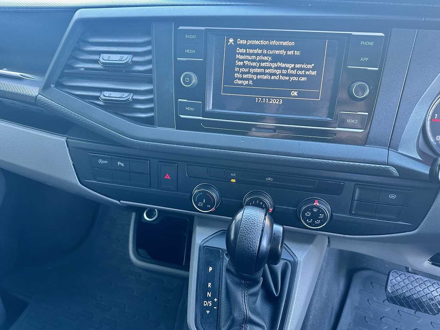 Volkswagen Transporter 2.0TDI 150ps T32 Highline BMT LWB PV D