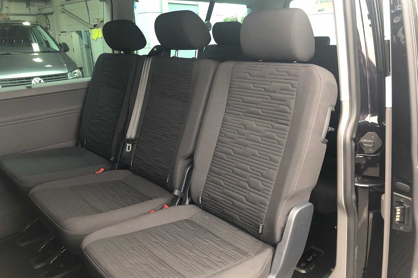 Volkswagen Transporter Shuttle T32 SE LWB 2.0TDI 150PS DSG