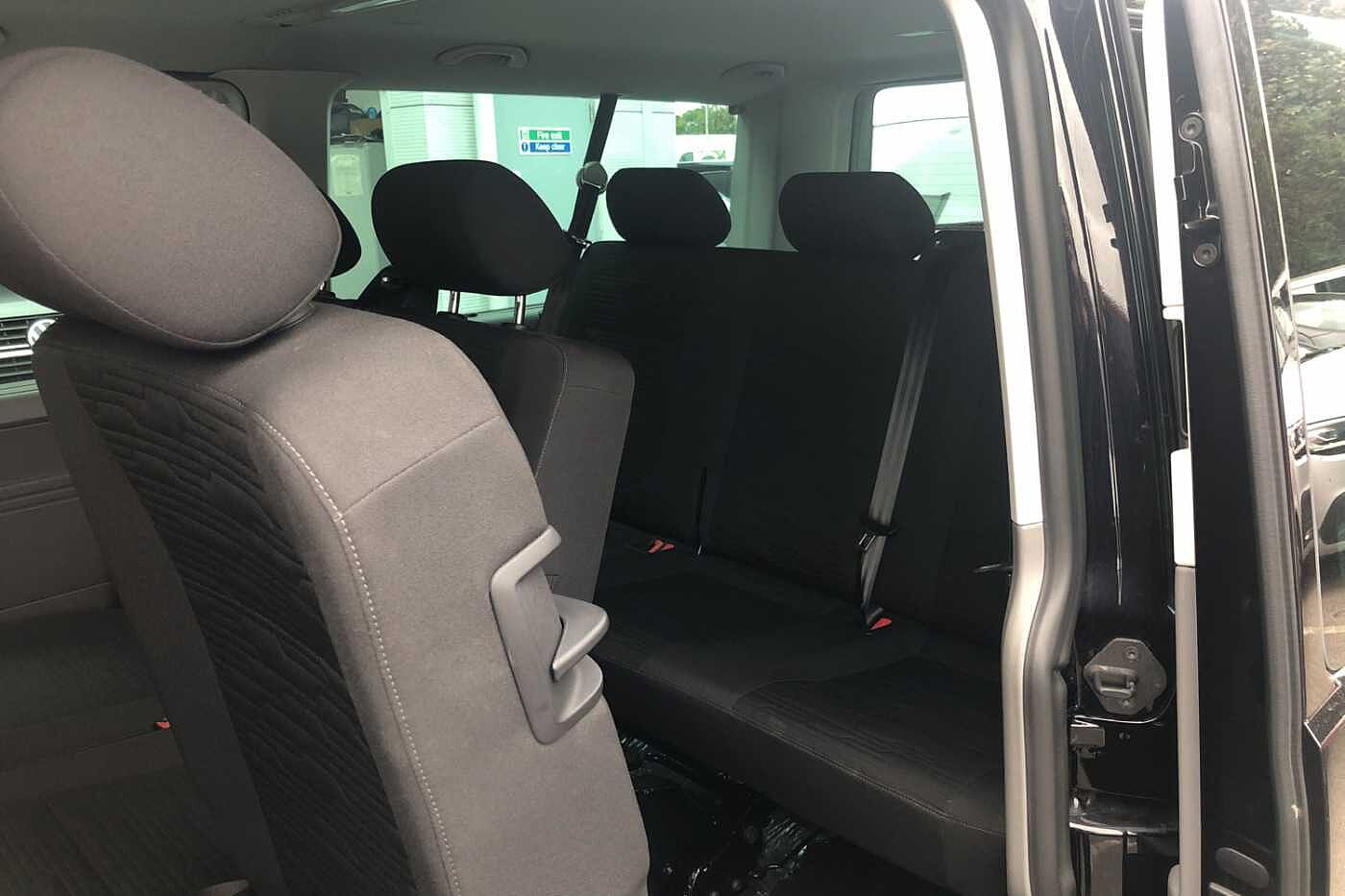 Volkswagen Transporter Shuttle T32 SE LWB 2.0TDI 150PS DSG