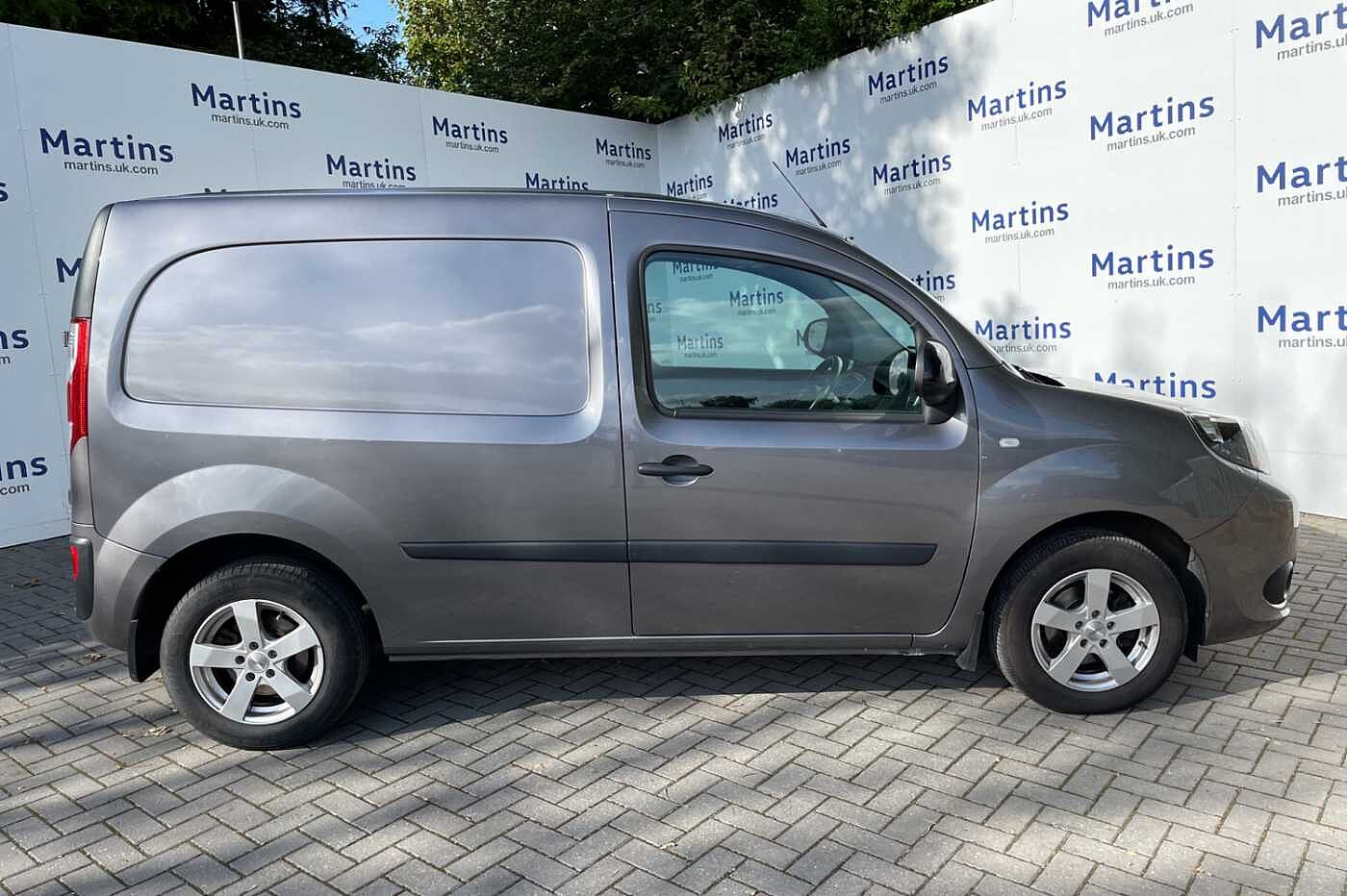 Nissan NV250 1.5dCi (95bhp) (Eu6dT) Tekna L1