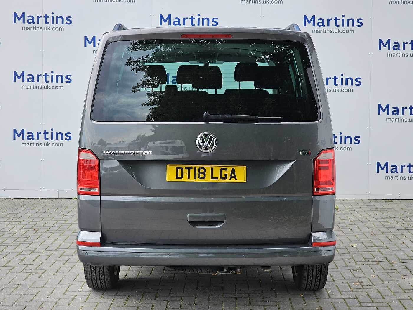Volkswagen Transporter T32 Kombi Highline SWB EU6 150 PS 2.0 TDI BMT 6sp Manual **Heated Seats**