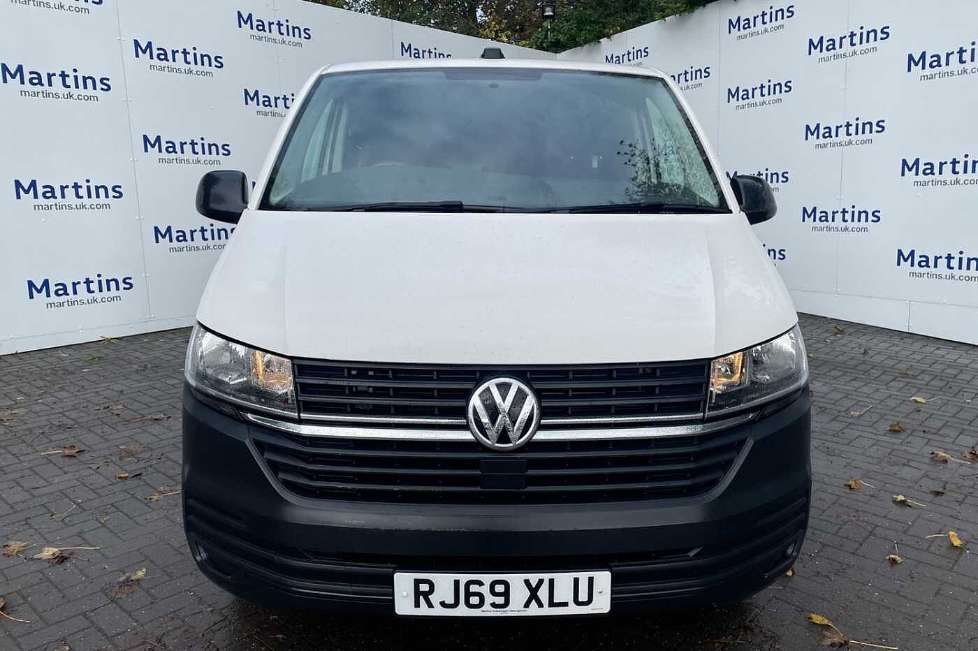 Volkswagen Transporter T28 6.1 Panel van Startline LWB 110 PS 2.0 TDI 5sp Manual *A/C*