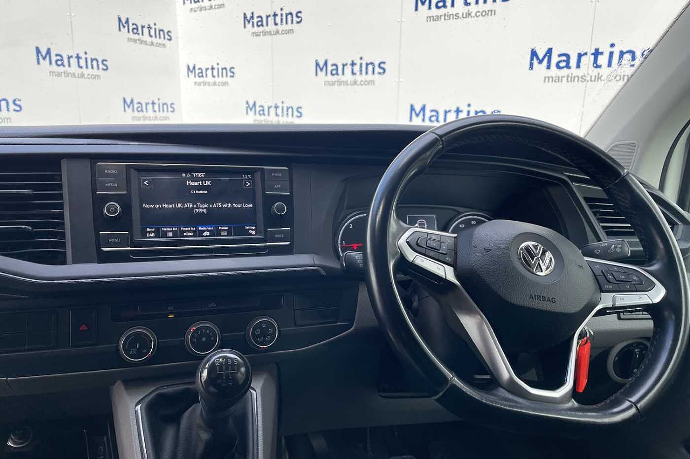 Volkswagen Transporter T28 6.1 Panel van Startline LWB 110 PS 2.0 TDI 5sp Manual *A/C*