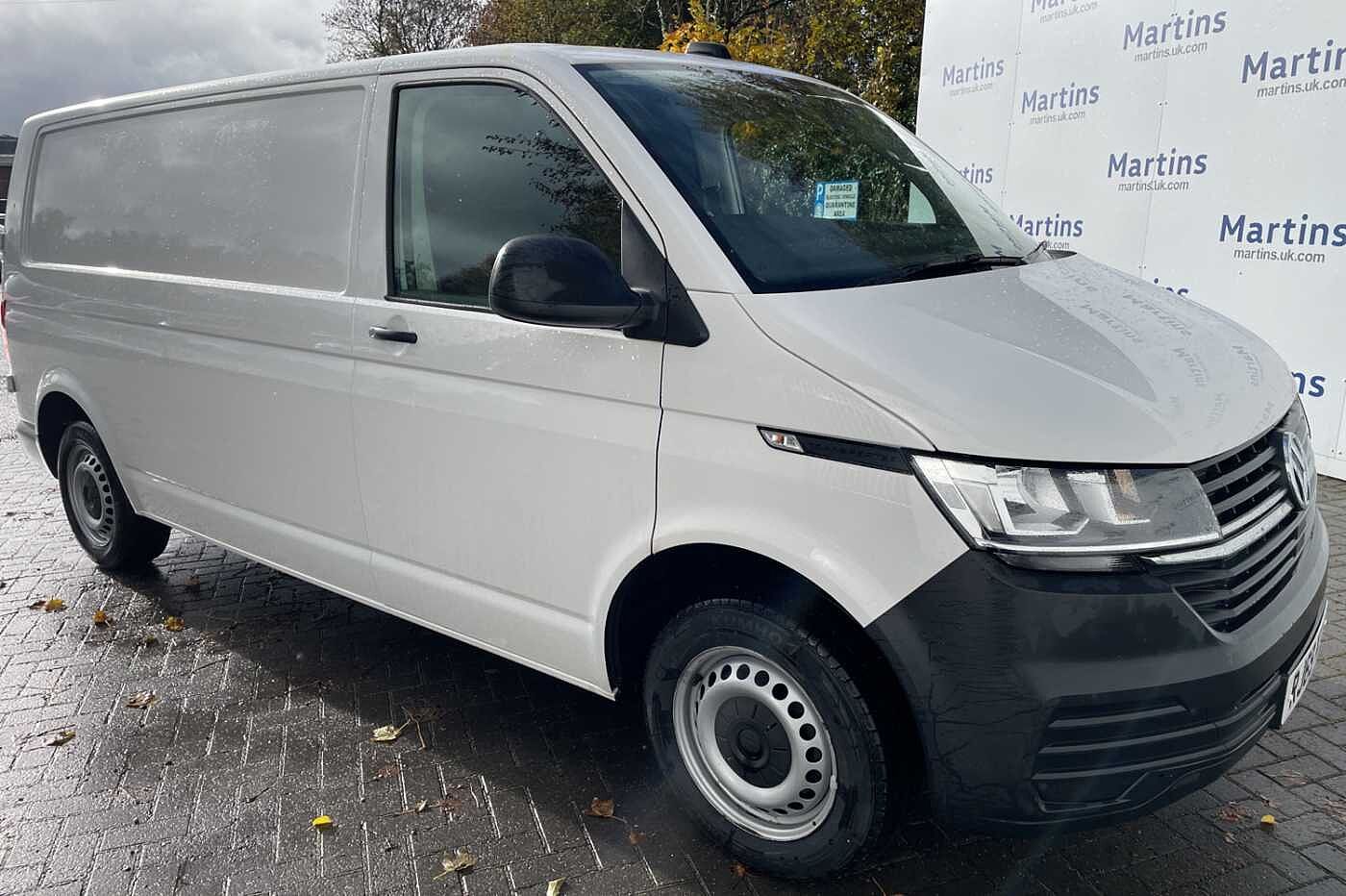 Volkswagen Transporter T28 6.1 Panel van Startline LWB 110 PS 2.0 TDI 5sp Manual *A/C*
