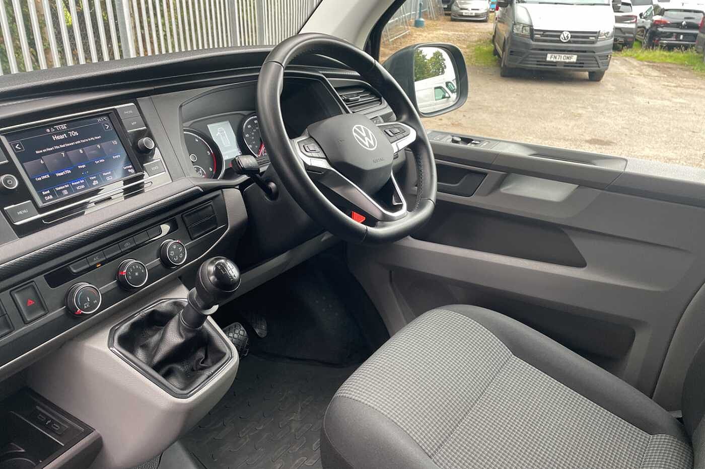 Volkswagen Transporter 2.0TDI 110ps T28 Startline BMT SWB PV *Bus Pack*