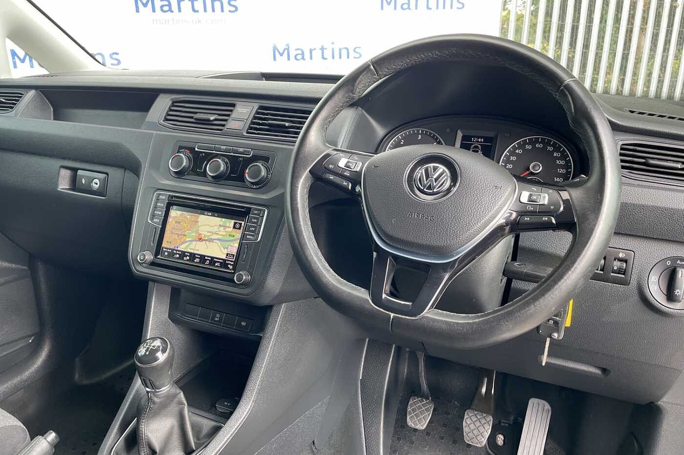 Volkswagen Caddy C20 Panel van Highline SWB EU6 102 PS 2.0 TDI BMT 5sp Manual *Tailgate*