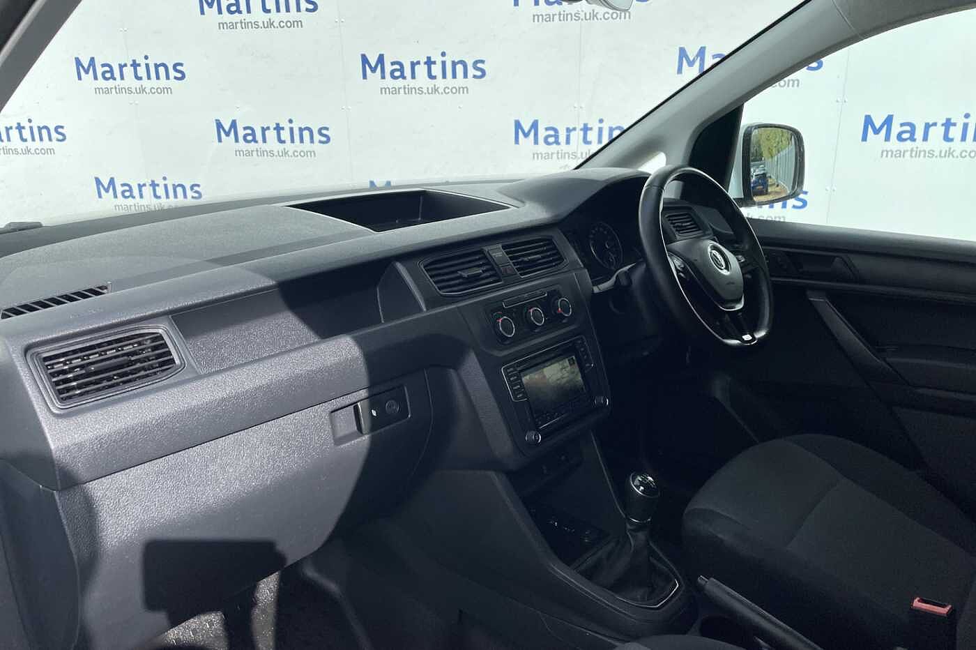 Volkswagen Caddy C20 Panel van Highline SWB EU6 102 PS 2.0 TDI BMT 5sp Manual *Tailgate*