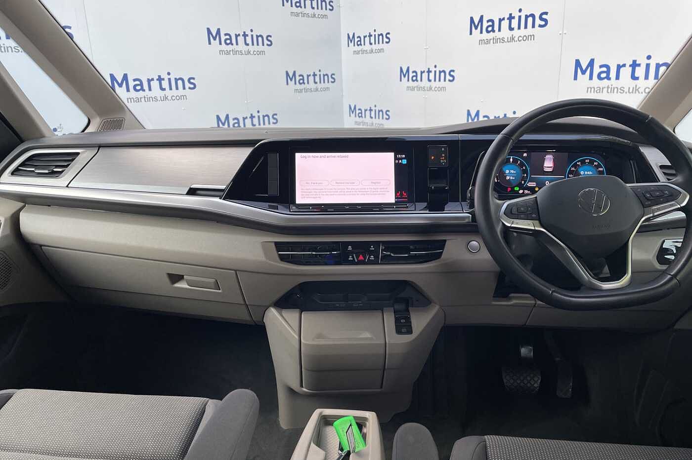 Volkswagen Multivan Estate 1.4 TSI eHybrid Life 5dr DSG *Heated Seats*