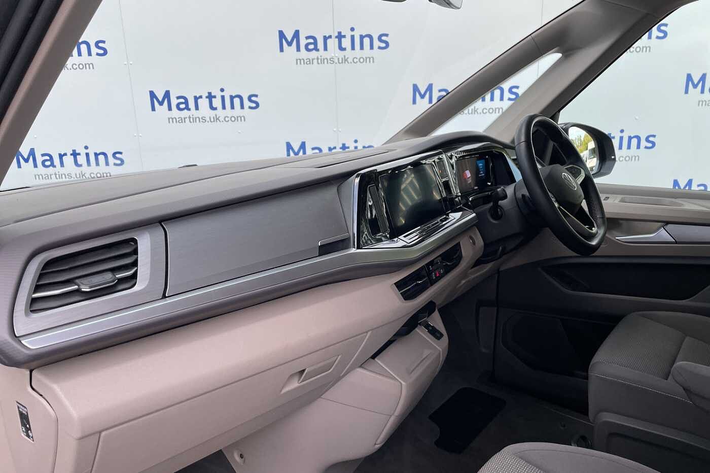 Volkswagen Multivan Estate 1.4 TSI eHybrid Life 5dr DSG *Heated Seats*