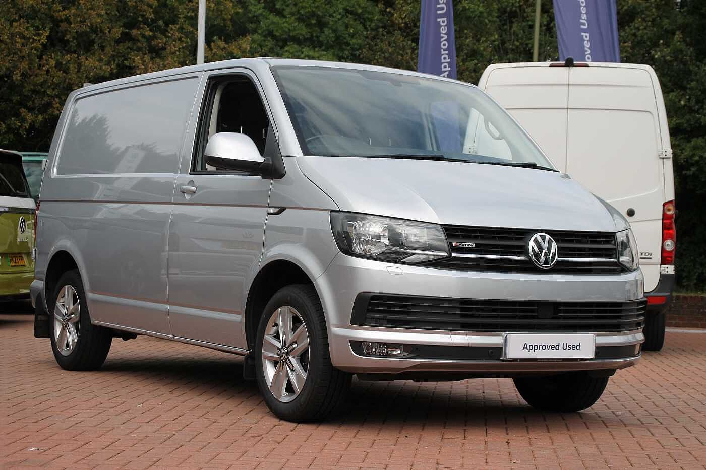 Volkswagen Transporter T32 Panel van Highline SWB 150 PS 2.0 TDI BMT 6sp Manual 4MOTION