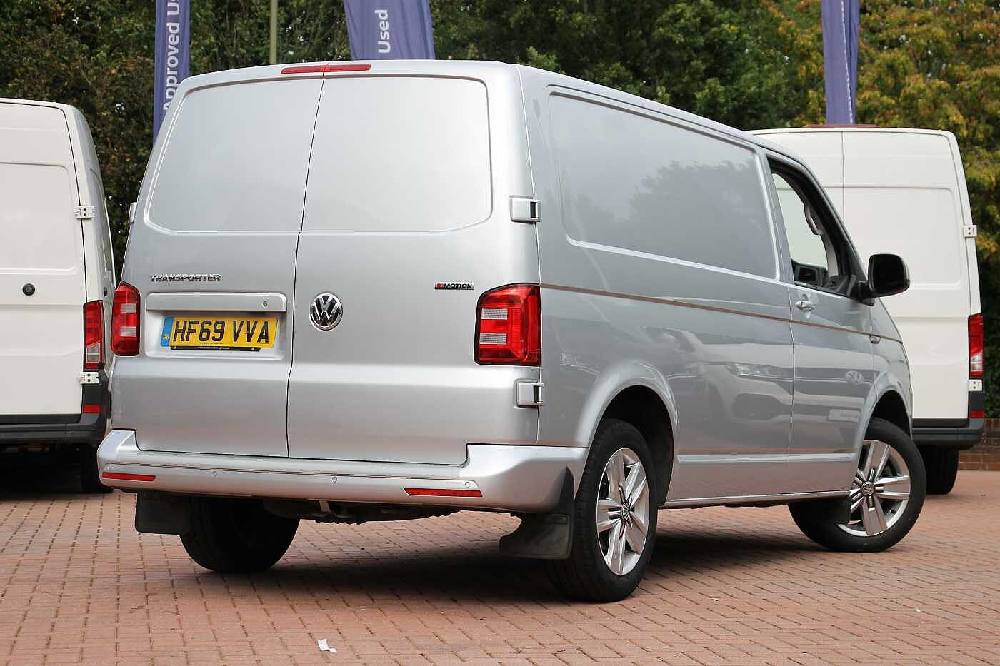Volkswagen Transporter T32 Panel van Highline SWB 150 PS 2.0 TDI BMT 6sp Manual 4MOTION