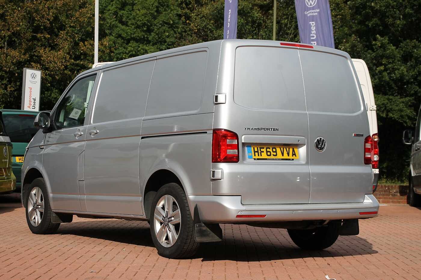 Volkswagen Transporter T32 Panel van Highline SWB 150 PS 2.0 TDI BMT 6sp Manual 4MOTION