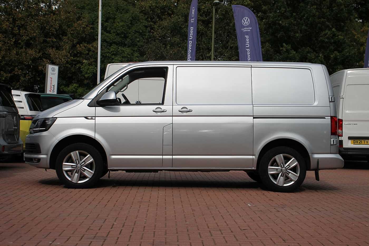Volkswagen Transporter T32 Panel van Highline SWB 150 PS 2.0 TDI BMT 6sp Manual 4MOTION