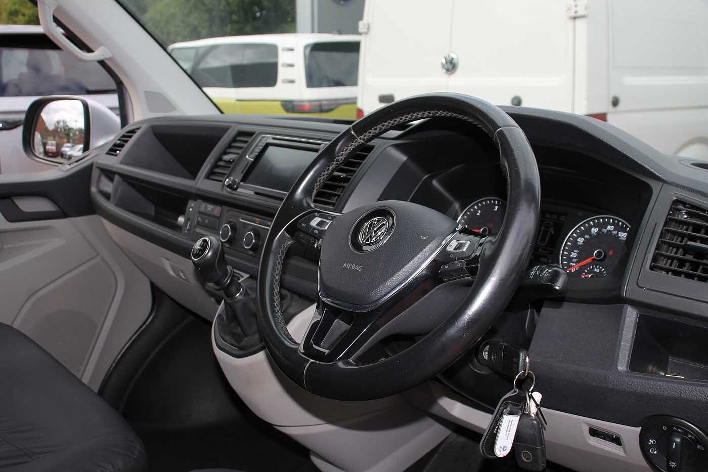 Volkswagen Transporter T32 Panel van Highline SWB 150 PS 2.0 TDI BMT 6sp Manual 4MOTION