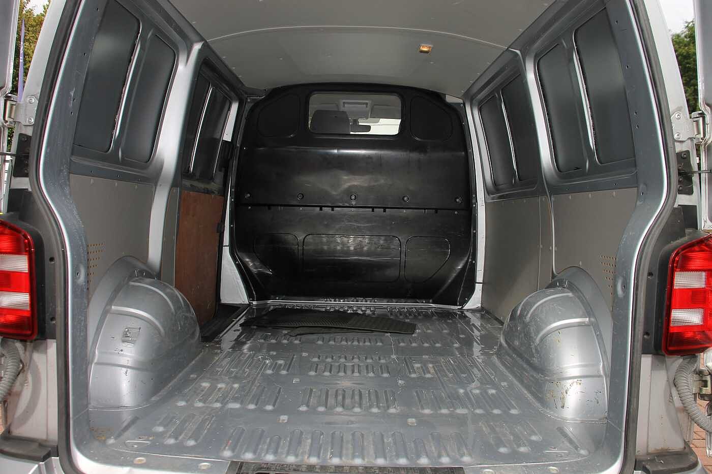 Volkswagen Transporter T32 Panel van Highline SWB 150 PS 2.0 TDI BMT 6sp Manual 4MOTION