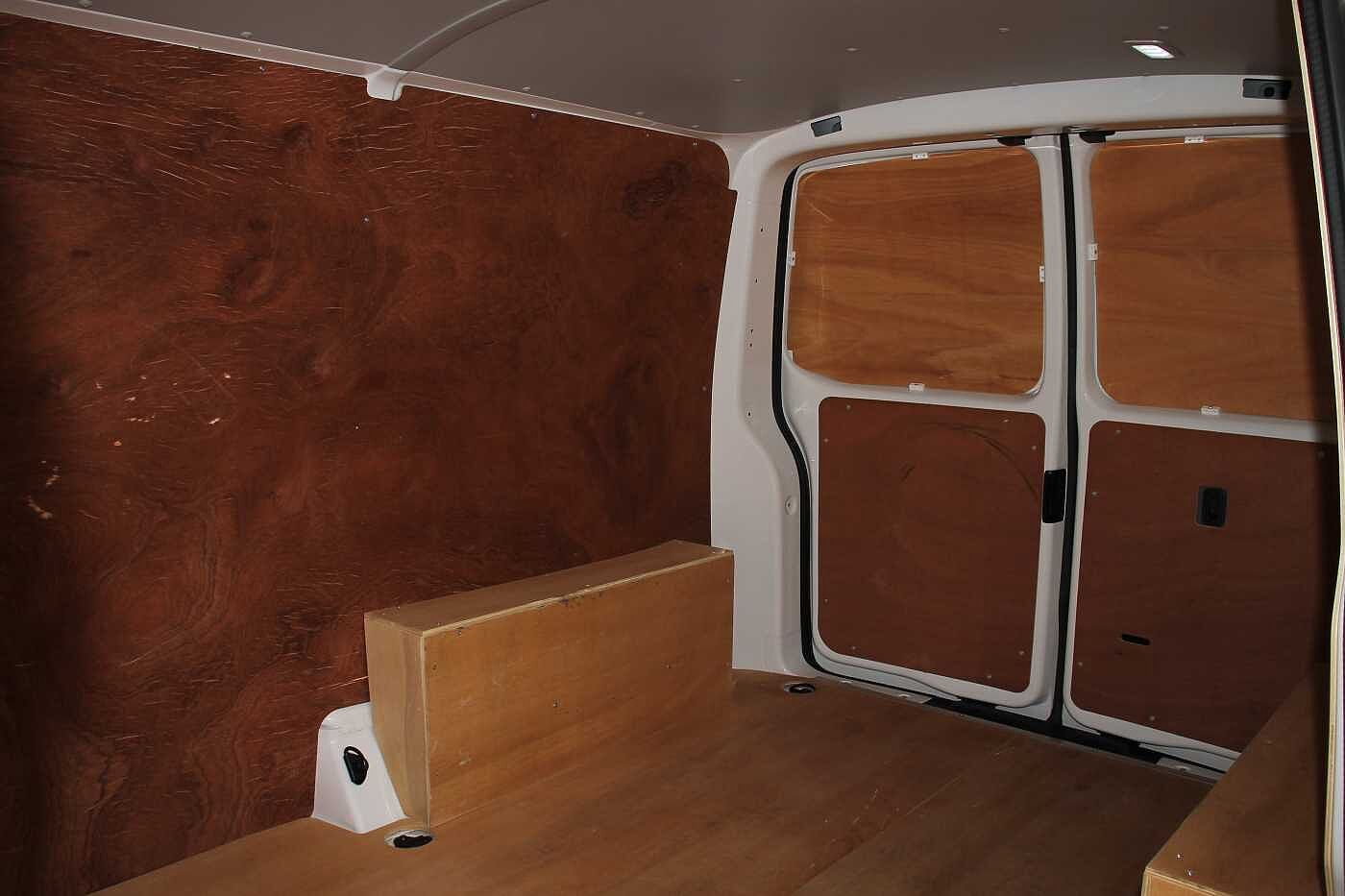 Volkswagen Transporter T28 Panel van Highline SWB 150 PS 2.0 TDI 7sp DSG