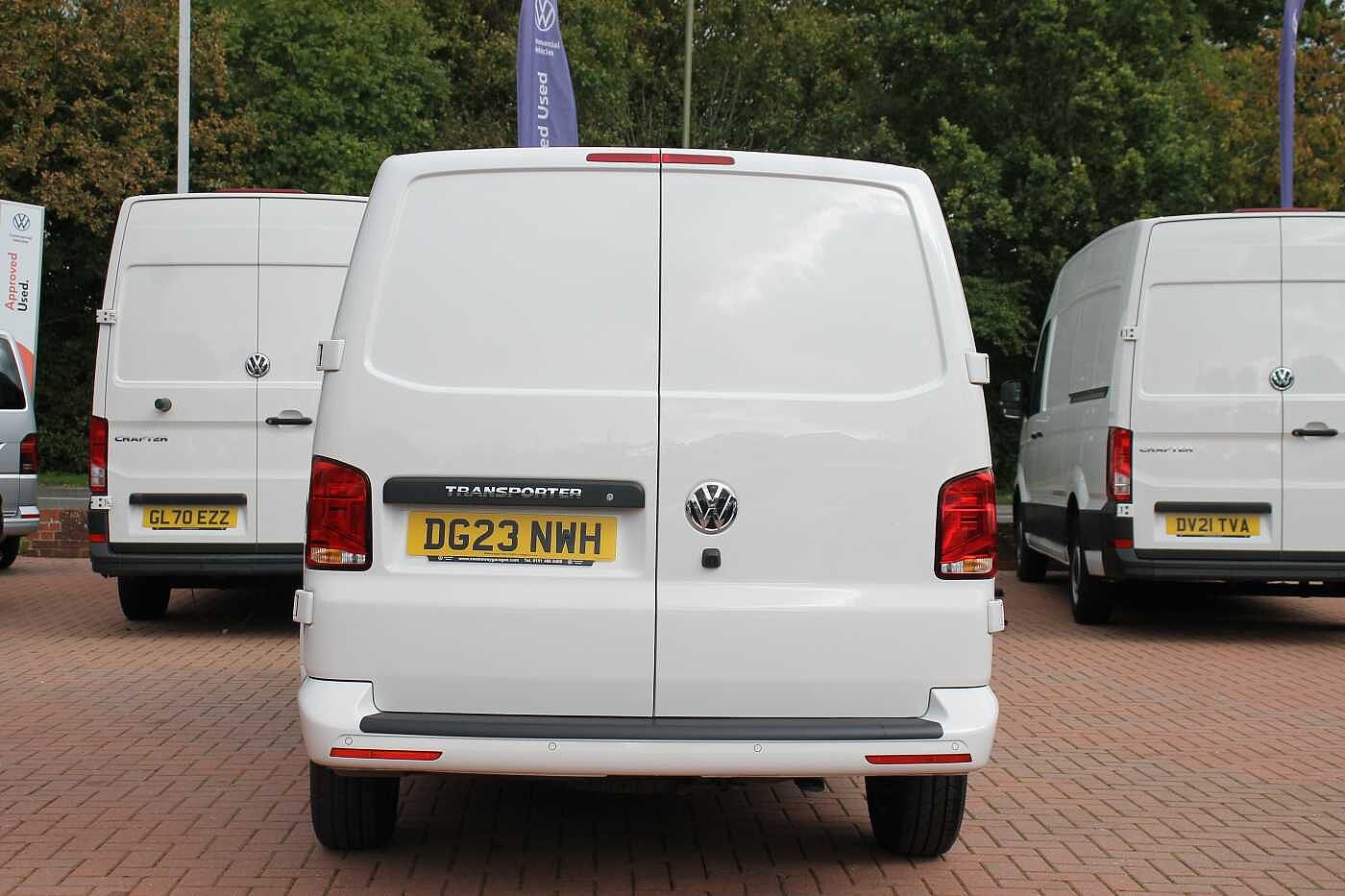 Volkswagen Transporter T28 Panel van Highline SWB 150 PS 2.0 TDI 7sp DSG