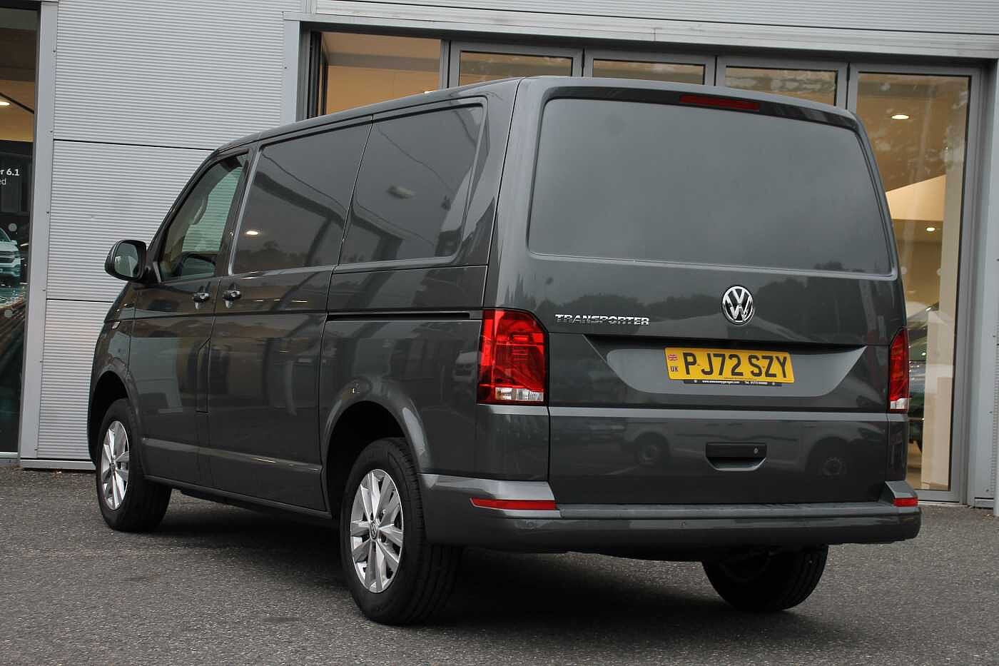 Volkswagen Transporter T28 Panel van Highline SWB 110 PS 2.0 TDI 5sp Manual
