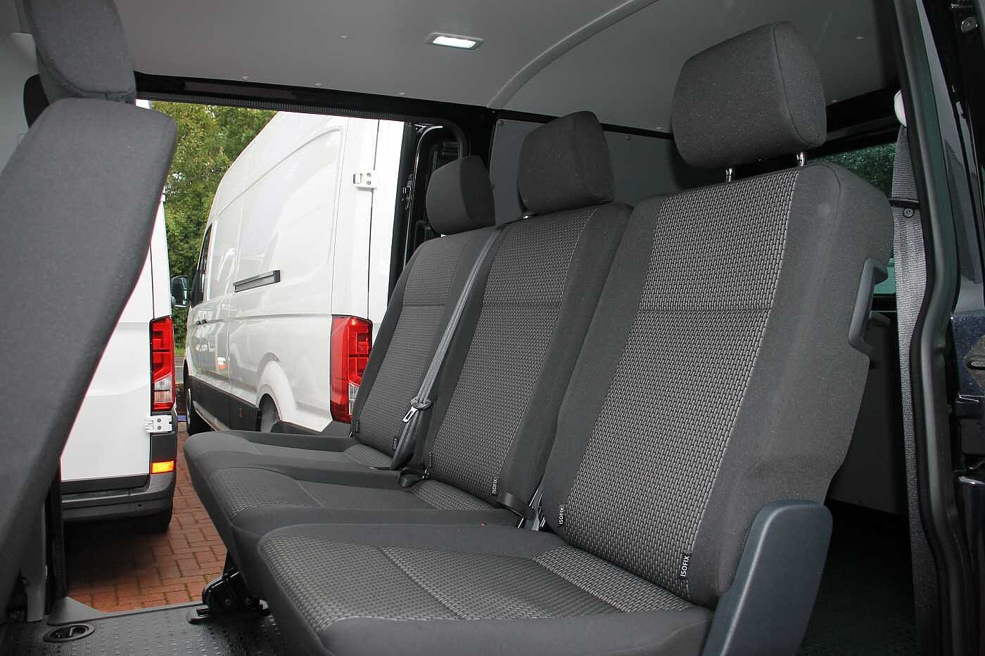Volkswagen Transporter T30 Kombi Highline SWB 150 PS 2.0 TDI 7sp DSG