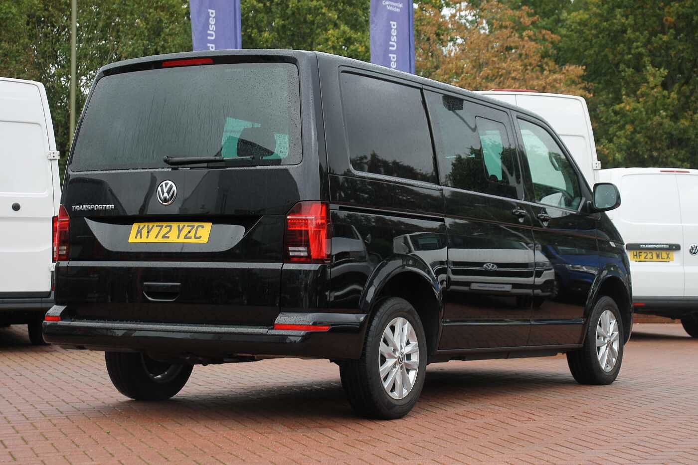 Volkswagen Transporter T30 Kombi Highline SWB 150 PS 2.0 TDI 7sp DSG