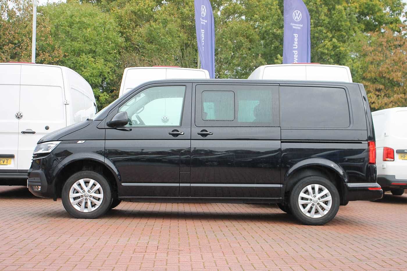 Volkswagen Transporter T30 Kombi Highline SWB 150 PS 2.0 TDI 7sp DSG