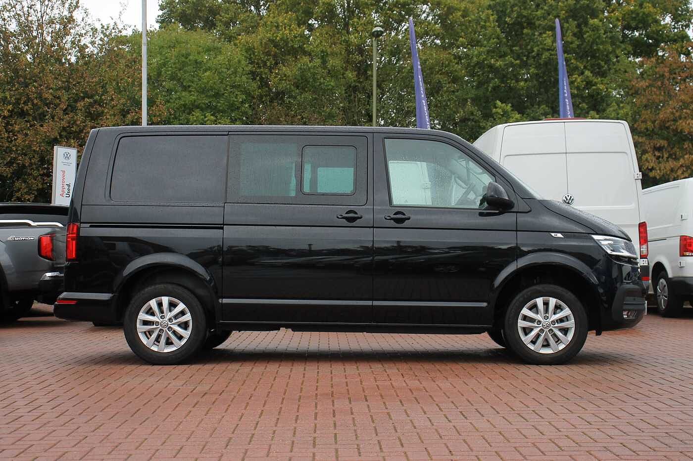 Volkswagen Transporter T30 Kombi Highline SWB 150 PS 2.0 TDI 7sp DSG