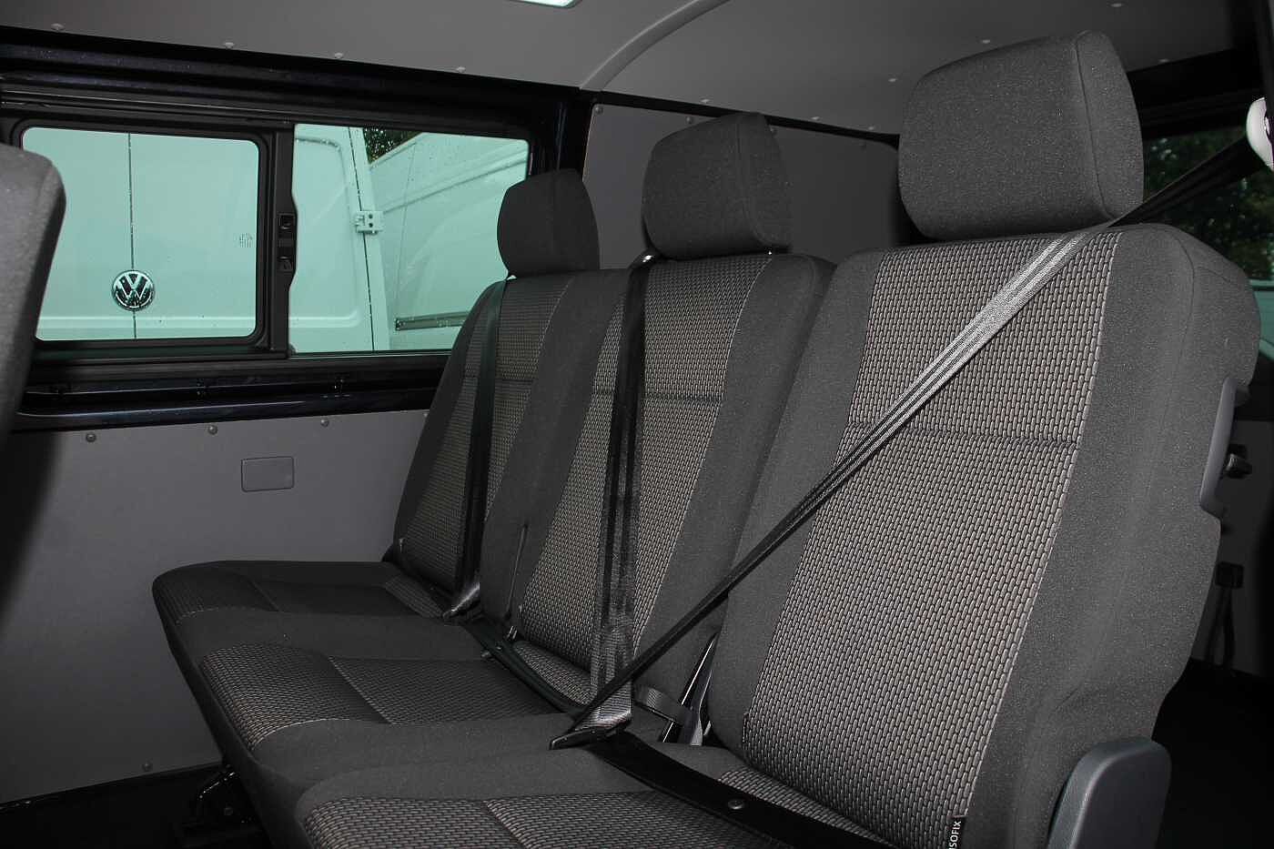 Volkswagen Transporter Kombi 2.0TDI 150 T30 Highline BMT SWB DSG