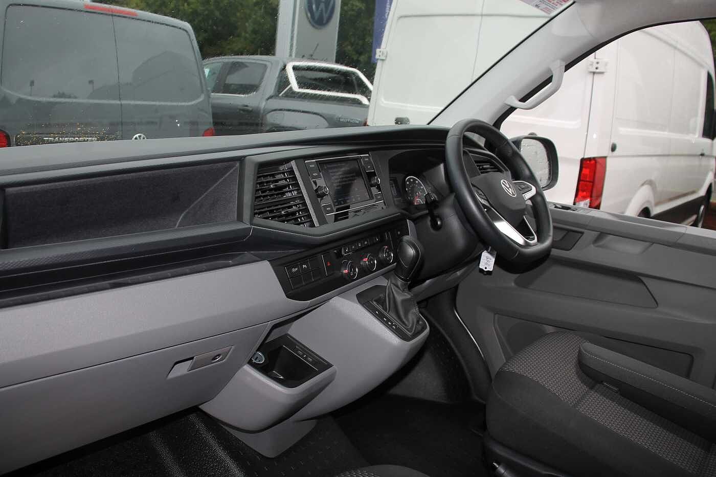 Volkswagen Transporter Kombi 2.0TDI 150 T30 Highline BMT SWB DSG