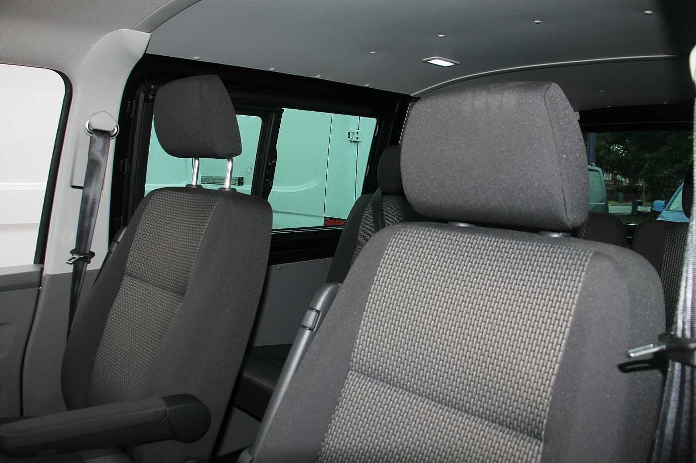 Volkswagen Transporter Kombi 2.0TDI 150 T30 Highline BMT SWB DSG