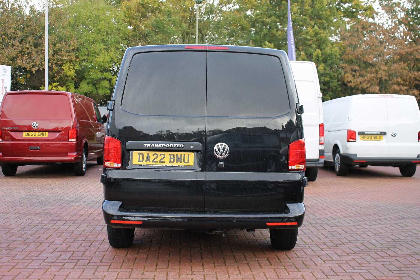 Volkswagen Transporter T30 Panel van Highline SWB 150 PS 2.0 TDI 7sp DSG