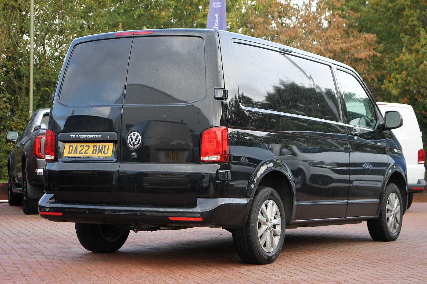 Volkswagen Transporter T30 Panel van Highline SWB 150 PS 2.0 TDI 7sp DSG