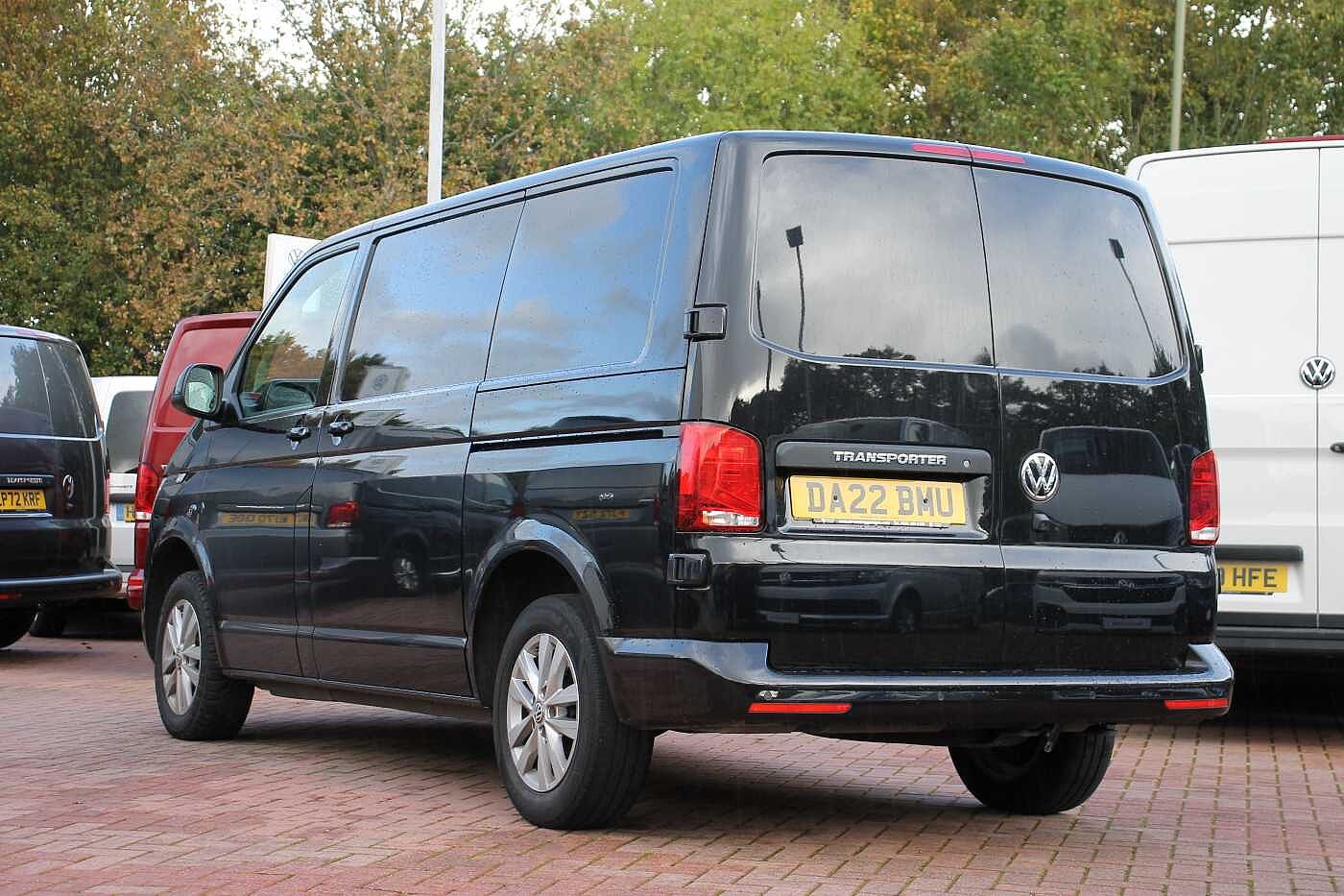 Volkswagen Transporter T30 Panel van Highline SWB 150 PS 2.0 TDI 7sp DSG