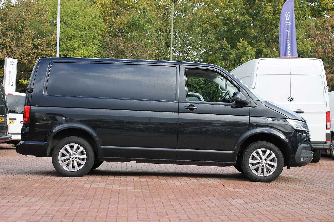 Volkswagen Transporter T30 Panel van Highline SWB 150 PS 2.0 TDI 7sp DSG