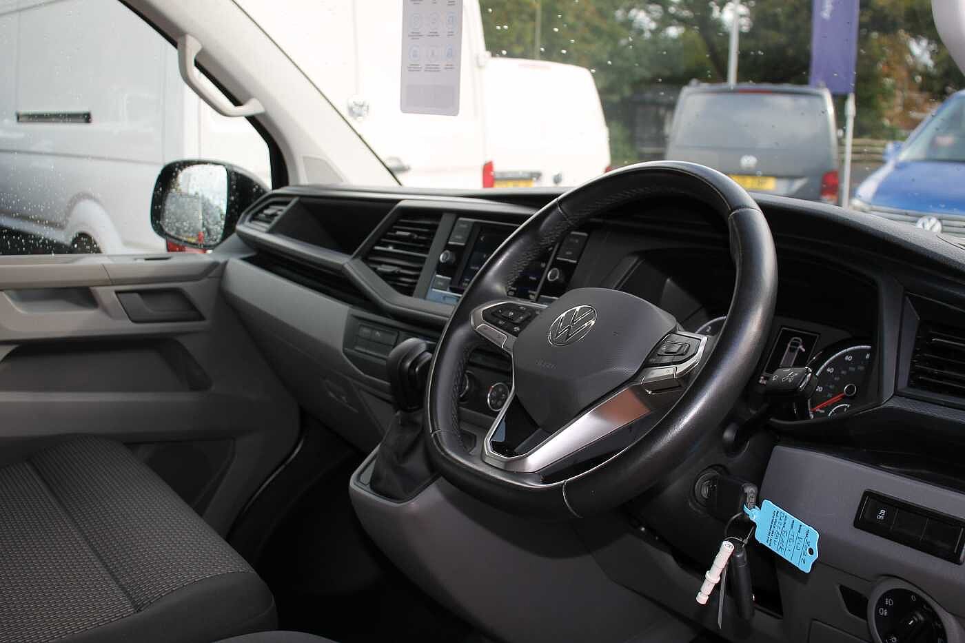 Volkswagen Transporter T30 Panel van Highline SWB 150 PS 2.0 TDI 7sp DSG