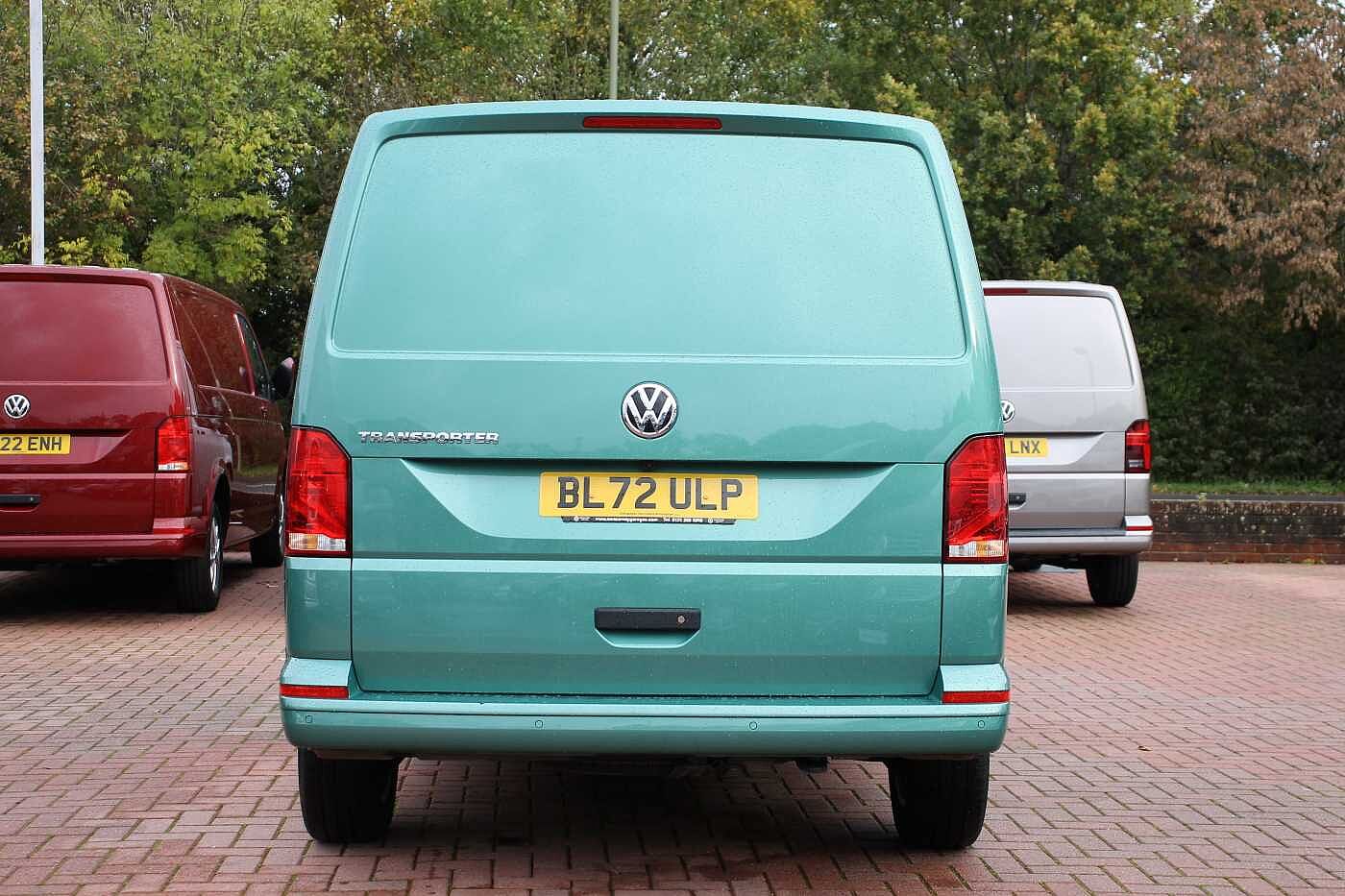 Volkswagen Transporter T30 Panel van Highline SWB 150 PS 2.0 TDI 7sp DSG