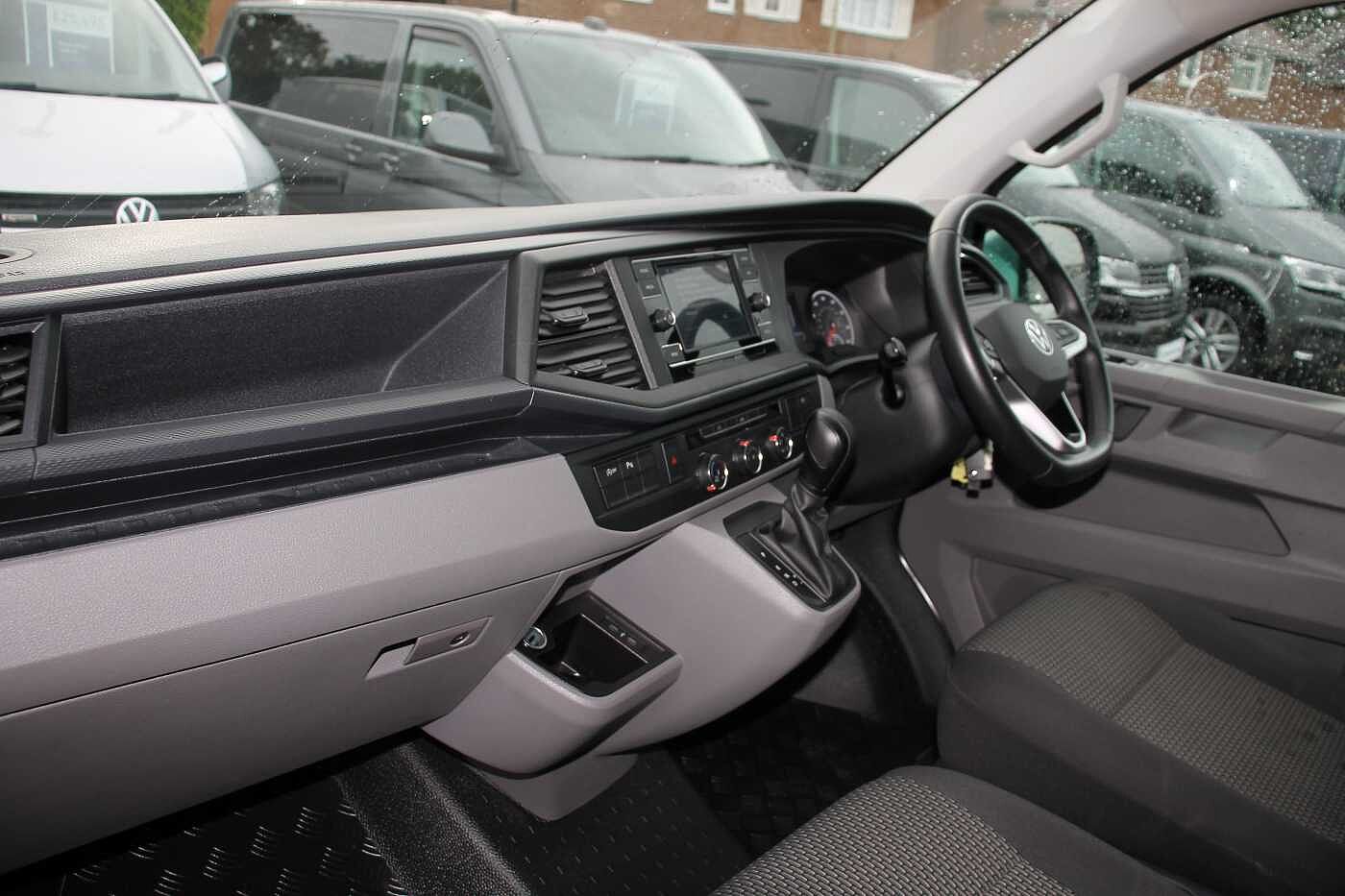 Volkswagen Transporter T30 Panel van Highline SWB 150 PS 2.0 TDI 7sp DSG