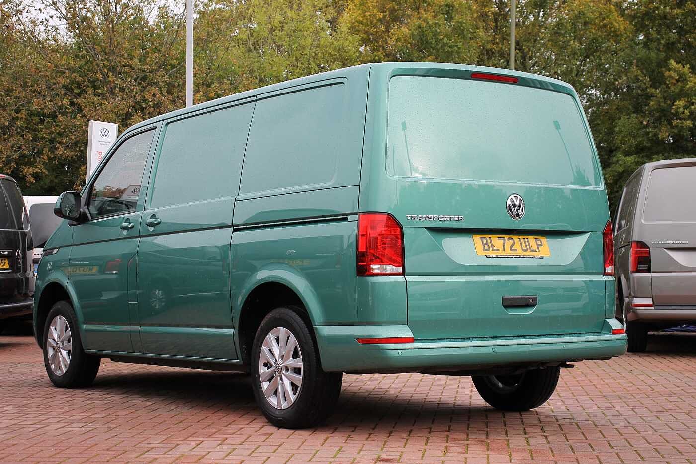 Volkswagen Transporter T30 Panel van Highline SWB 150 PS 2.0 TDI 7sp DSG