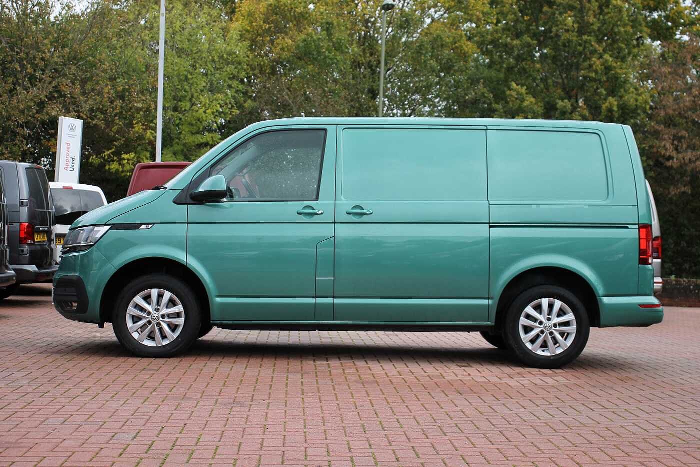 Volkswagen Transporter T30 Panel van Highline SWB 150 PS 2.0 TDI 7sp DSG