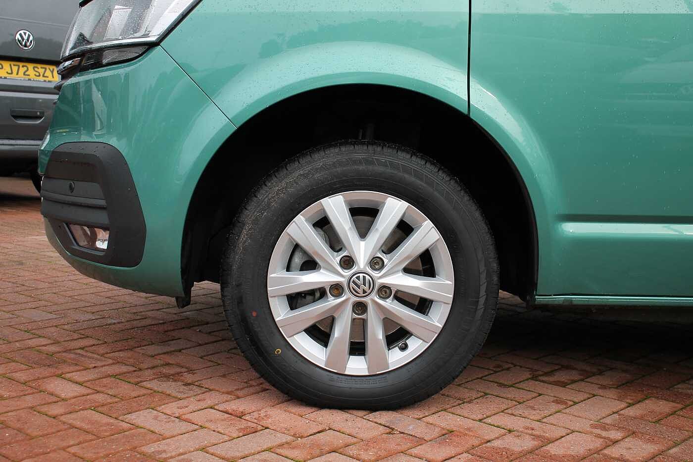 Volkswagen Transporter T30 Panel van Highline SWB 150 PS 2.0 TDI 7sp DSG